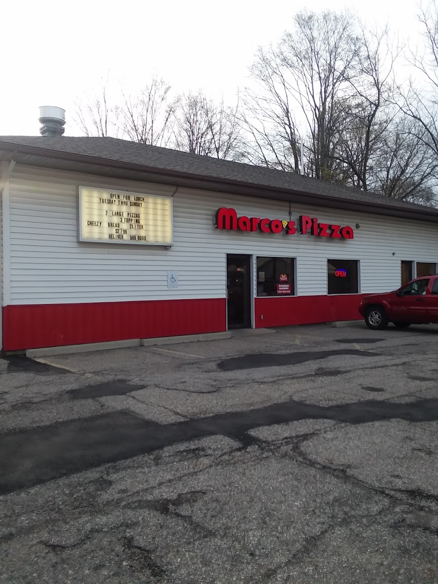 Marco's Pizza Leslie